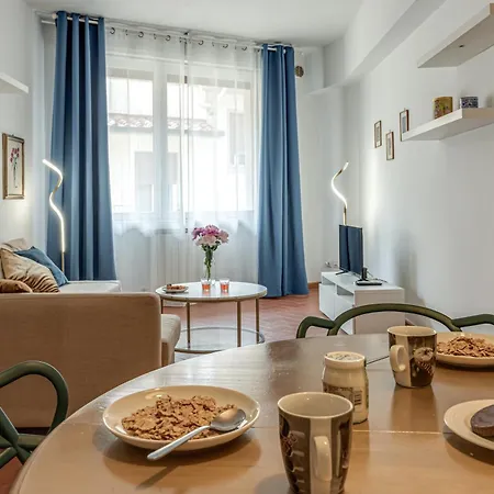 Golden Jack - Sweet Dreams In Appartement